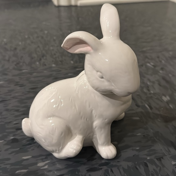 Ceramic Bunnies - Picture 4 of 4